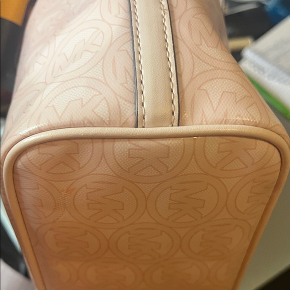 Michael Kors Small Light Pink Logo Tote - Picture 5 of 7